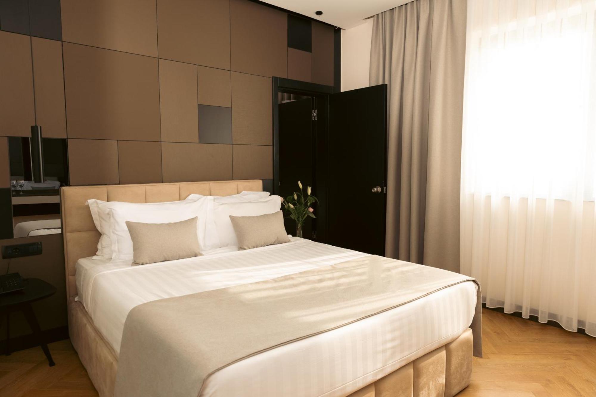 Venus Hotel Lipjan 외부 사진