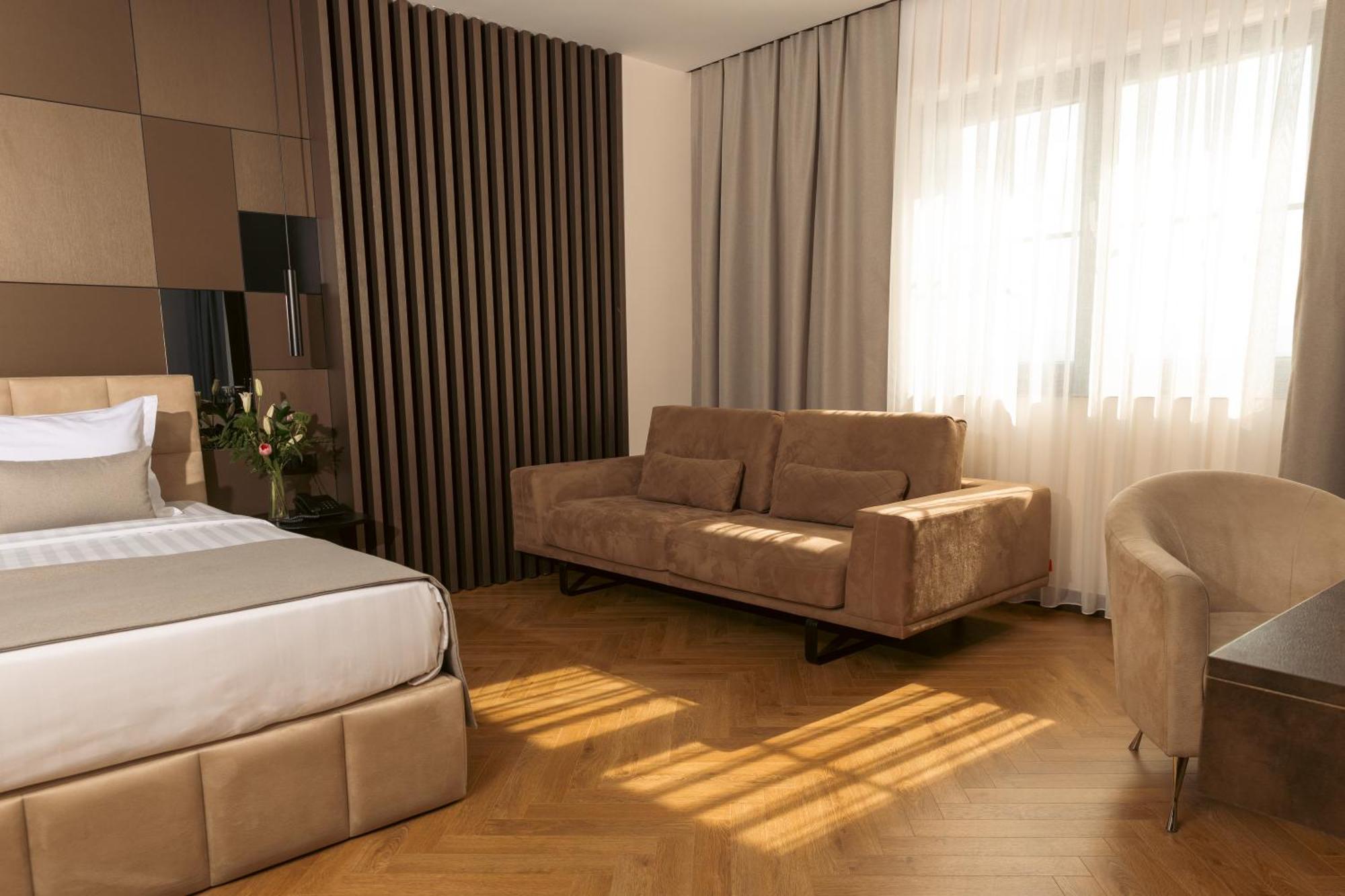 Venus Hotel Lipjan 외부 사진
